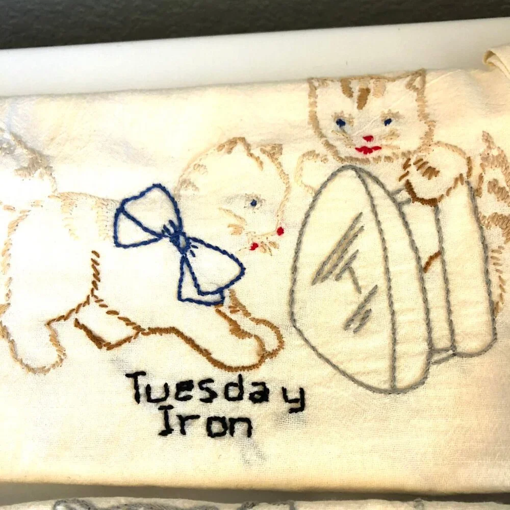7 Vint 1970 Hand Embroidered Dish Tea Towels Kitten Cats Chores 7 Days Of Week